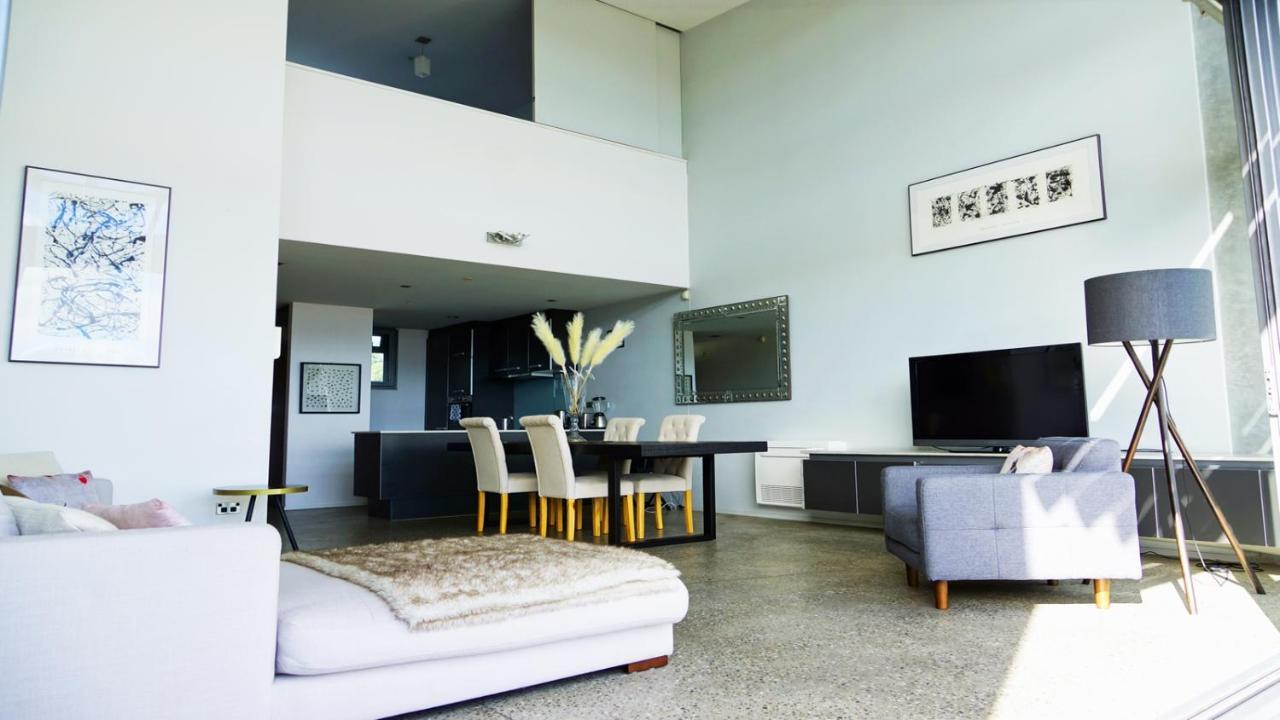 City Fringe Apartment With Sky Tower And City Views Окленд Экстерьер фото