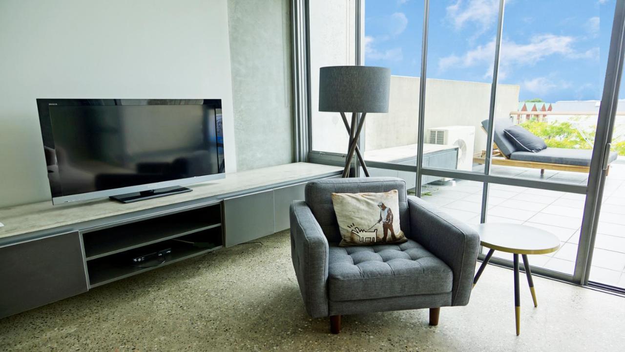 City Fringe Apartment With Sky Tower And City Views Окленд Экстерьер фото