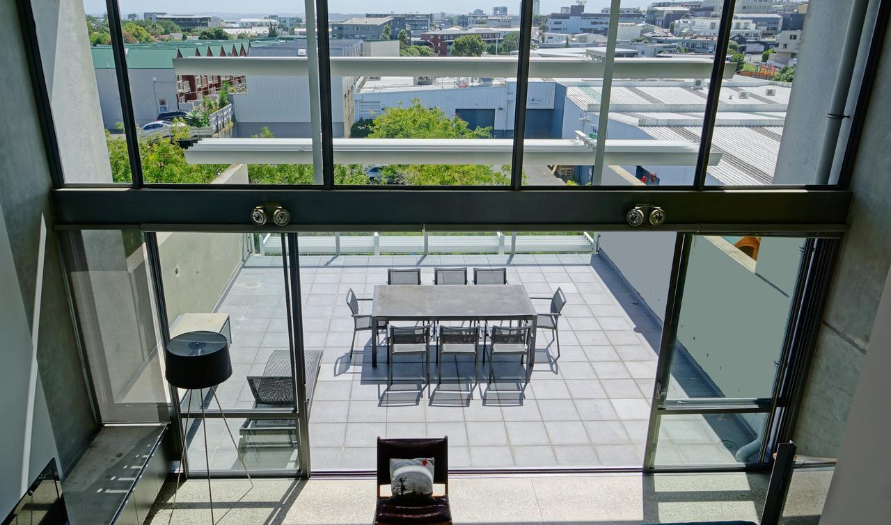 City Fringe Apartment With Sky Tower And City Views Окленд Экстерьер фото